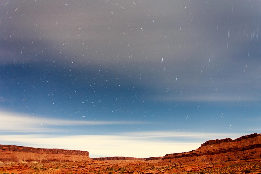 Mini star trails over the valley, lit by the moon
